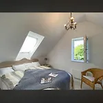 Henye Homes *