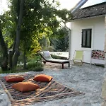 Dom wakacyjny Henye Homes Balatonhenye