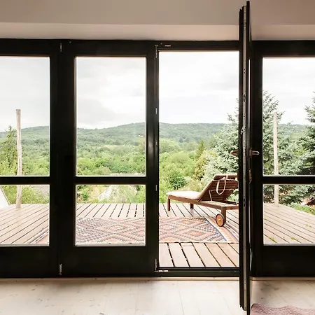 Hébergement de vacances Henye Homes *