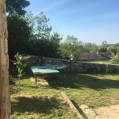 Nyaraló Henye Homes *