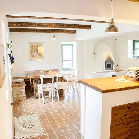 Henye Homes Holiday home *