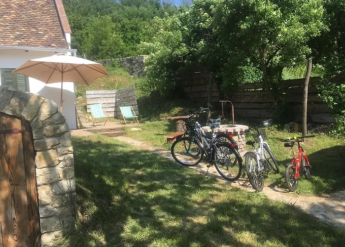 Henye Homes Balatonhenye