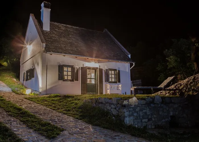 Henye Homes Сasa de vacaciones *