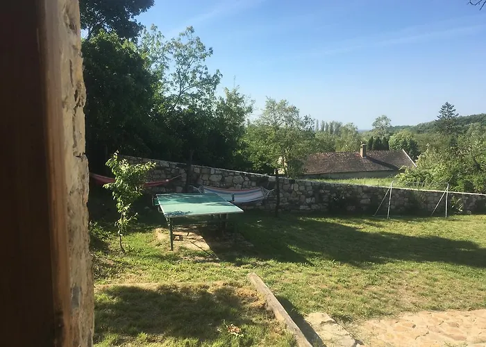 Vakantiehuis Henye Homes *