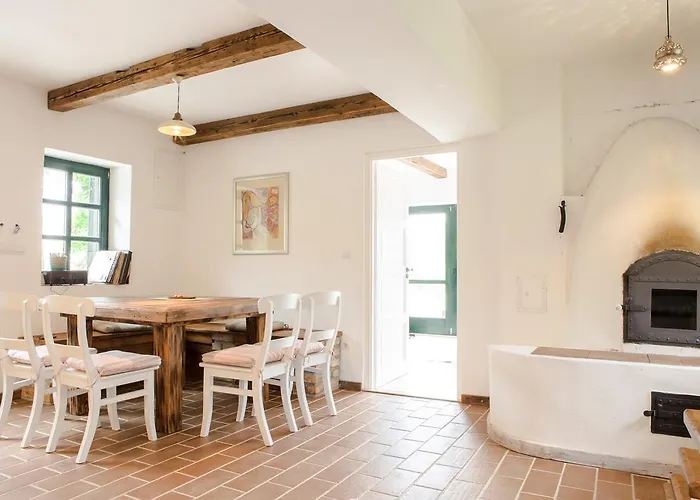 Vakantiehuis Henye Homes Balatonhenye