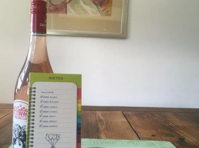 Сasa de vacaciones Henye Homes